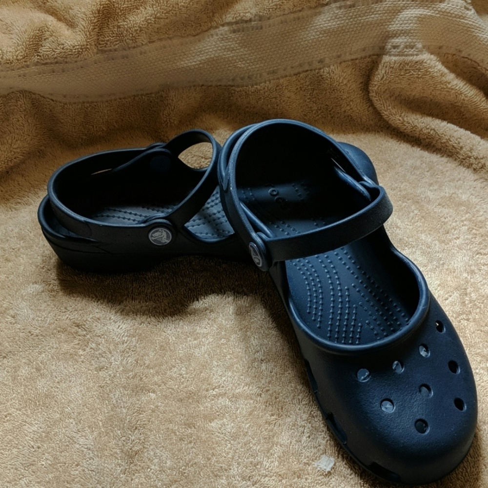 Navy Crocs Mary Jane's, size 6 W